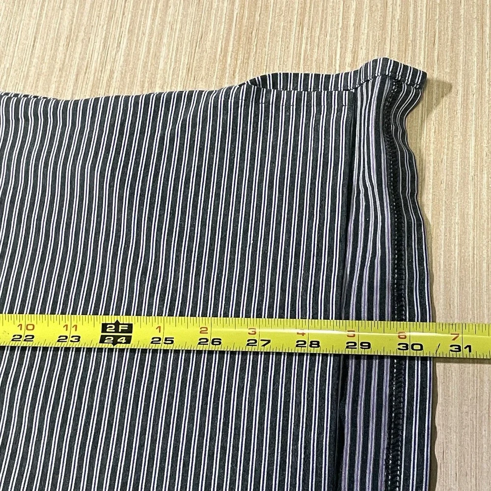 Polo Golf Ralph Lauren Men's M Short Sleeve Gray and Purple Striped Preppy Polo